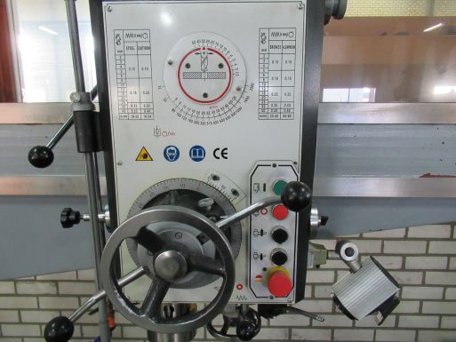 Radial Drilling machine Huvema CRDM 3040x12 - Drillingmachine