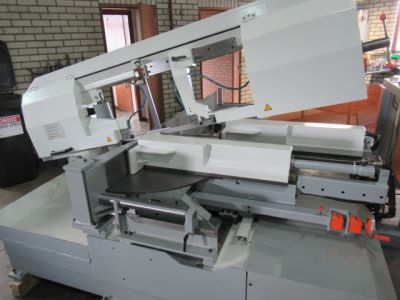 Automatic bandsaw machine Kasto SBA 320/500 AU-DG - Sawing machine